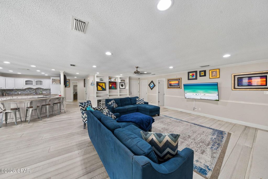 Image 8 of property listing at 483 Wahoo Road, Panama City Beach, FL 32408