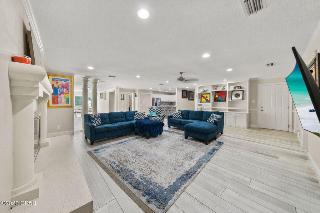 Image 9 of property listing at 483 Wahoo Road, Panama City Beach, FL 32408