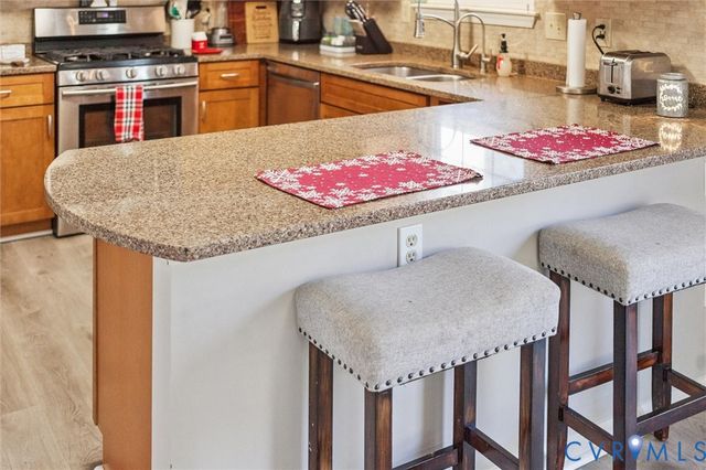 1510 Berkshire Dr, Newport News, VA 23602