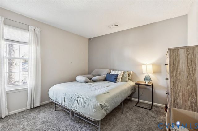 1510 Berkshire Dr, Newport News, VA 23602