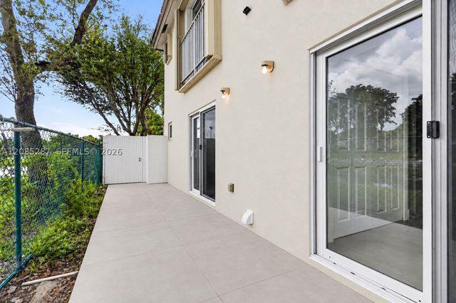 5775 NW 109th Ave 13, Doral, FL 33178