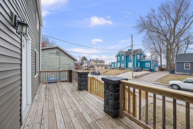 1906 E 13th Street, Davenport, IA 52803