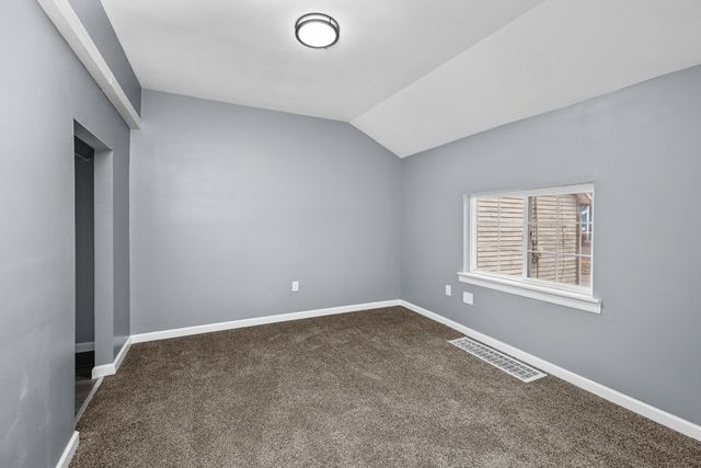 1906 E 13th Street, Davenport, IA 52803