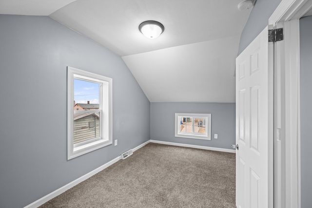 1906 E 13th Street, Davenport, IA 52803