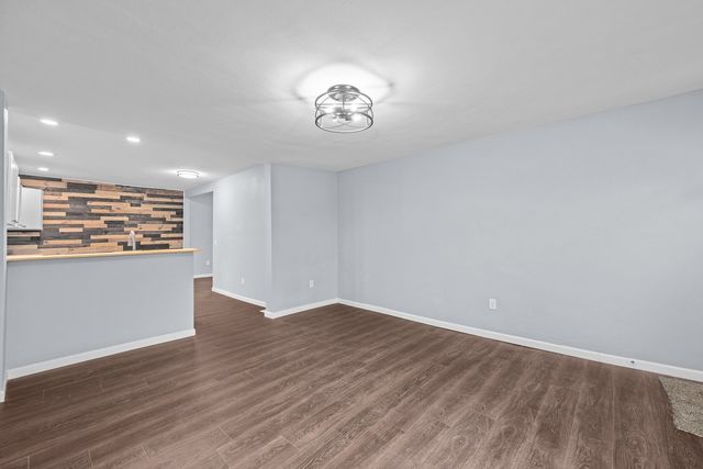 1906 E 13th Street, Davenport, IA 52803