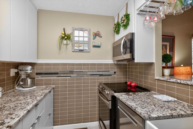 236 Persimmon Way, Harrodsburg, KY 40330