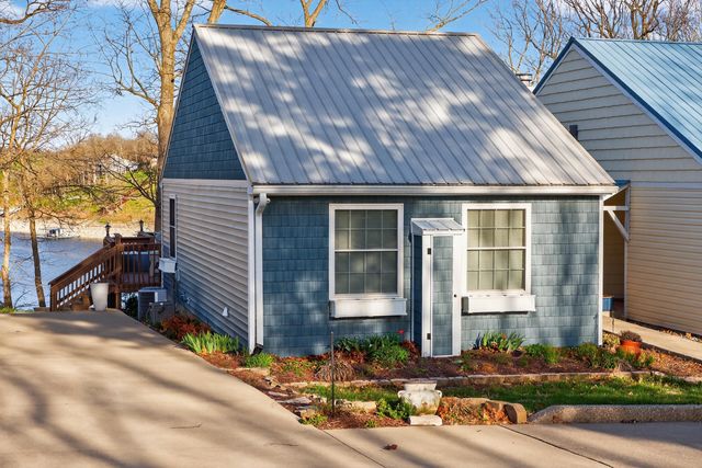 236 Persimmon Way, Harrodsburg, KY 40330