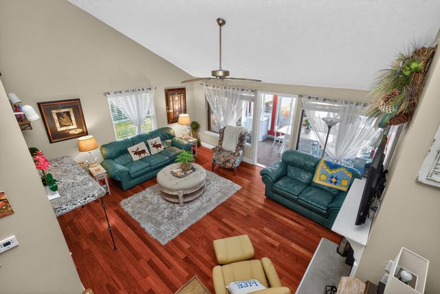 236 Persimmon Way, Harrodsburg, KY 40330