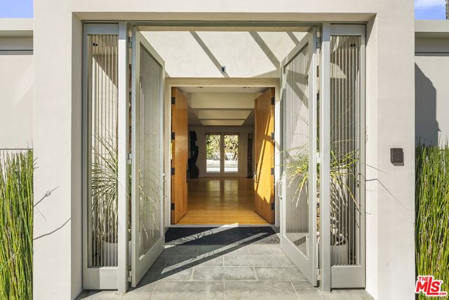 1001 Maybrook Drive, Beverly Hills, CA 90210