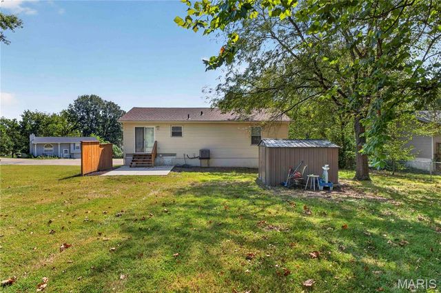 2157 Gregory Drive, Pacific, MO 63069