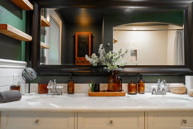 359 E Craig, San Antonio, TX 78212