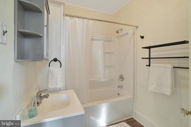 121 CENTRAL AVE, Cheltenham, PA 19012