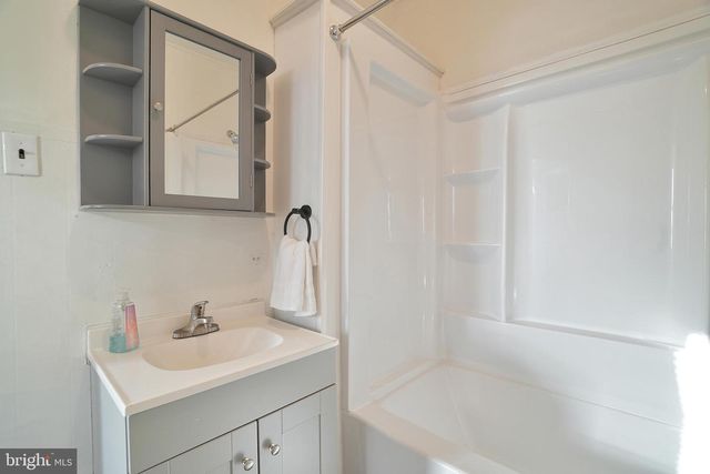 121 CENTRAL AVE, Cheltenham, PA 19012