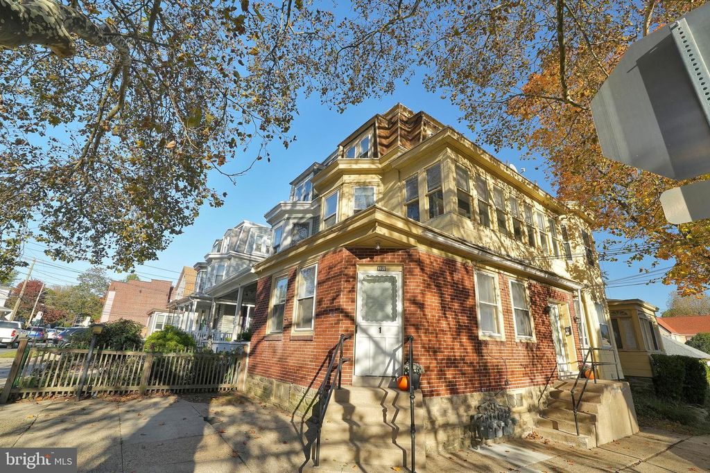 121 CENTRAL AVE, Cheltenham, PA 19012