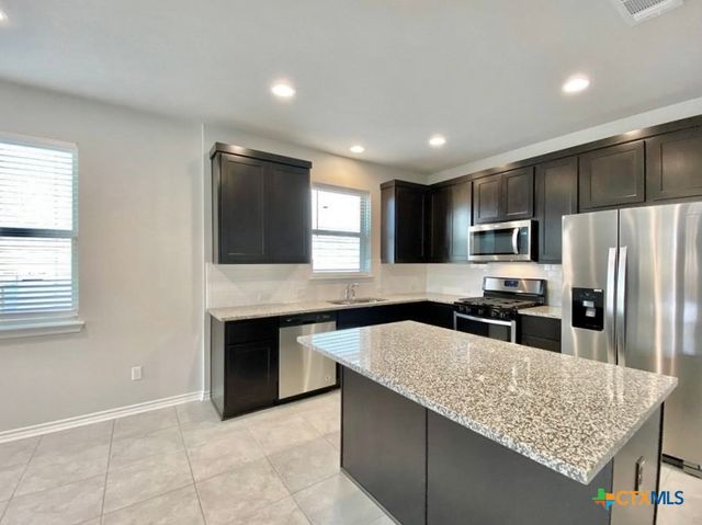 2148 Pecan Island Drive, Leander, TX 78641