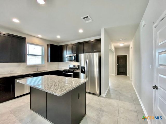 2148 Pecan Island Drive, Leander, TX 78641