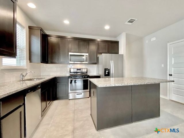 2148 Pecan Island Drive, Leander, TX 78641