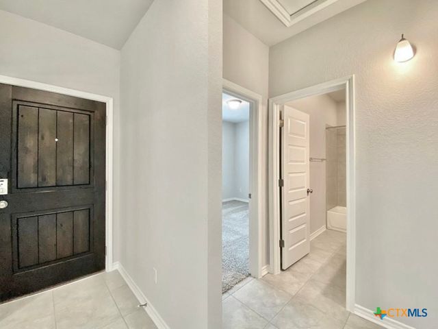 2148 Pecan Island Drive, Leander, TX 78641