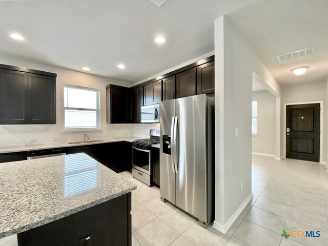 2148 Pecan Island Drive, Leander, TX 78641