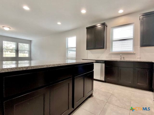 2148 Pecan Island Drive, Leander, TX 78641
