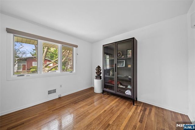 184 Jenkins Drive, Englewood Cliffs, NJ 07632