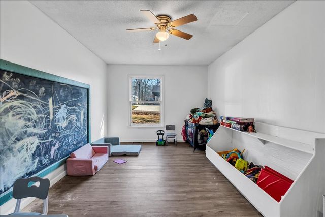 305 Oak Leaf Cir, Winchester, TN 37398