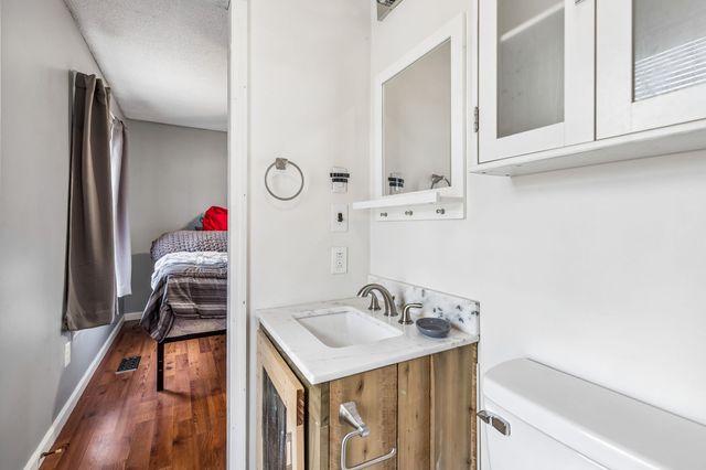 305 Oak Leaf Cir, Winchester, TN 37398