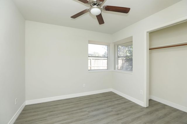 8531 Grand Knolls Drive, Houston, TX 77083