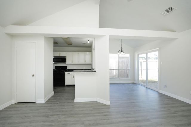 8531 Grand Knolls Drive, Houston, TX 77083