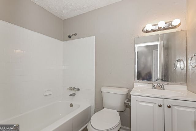 8139 Attleboro Drive, Jonesboro, GA 30238