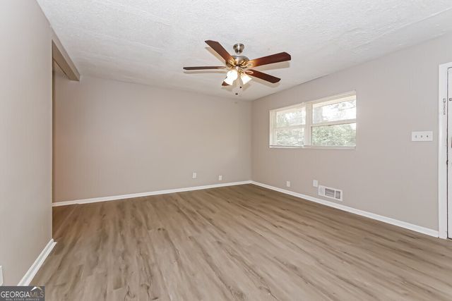 8139 Attleboro Drive, Jonesboro, GA 30238