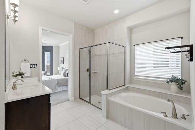 1912 Somerville Circle, Lantana, TX 76226