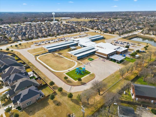 1912 Somerville Circle, Lantana, TX 76226