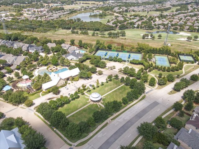 1912 Somerville Circle, Lantana, TX 76226