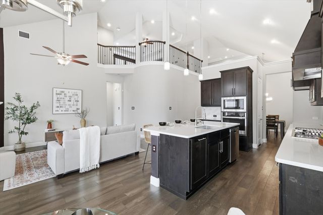 1912 Somerville Circle, Lantana, TX 76226