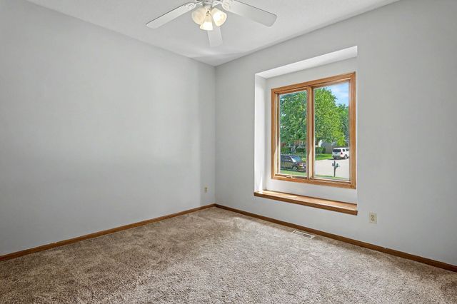 301 N Pinecrest Pl, Andover, KS 67002