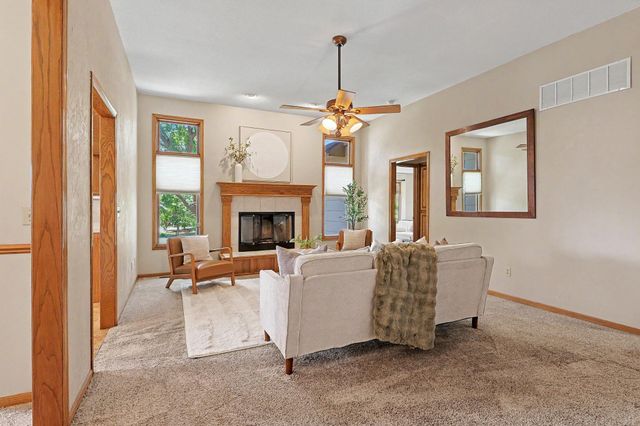 301 N Pinecrest Pl, Andover, KS 67002
