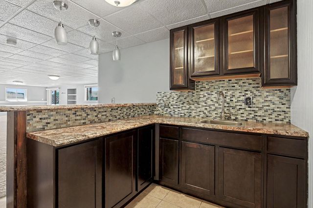 301 N Pinecrest Pl, Andover, KS 67002
