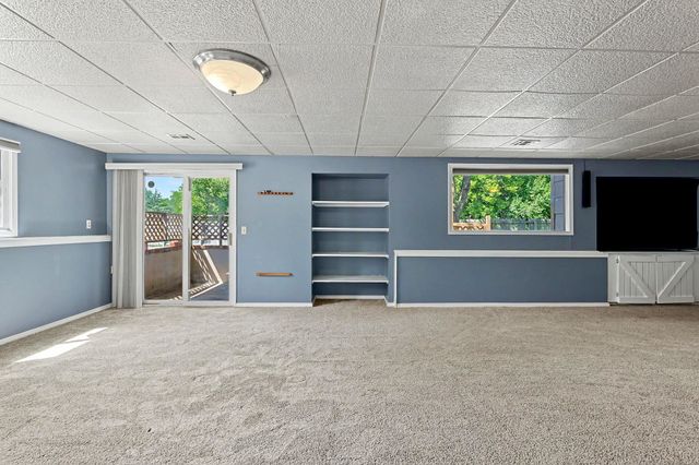 301 N Pinecrest Pl, Andover, KS 67002