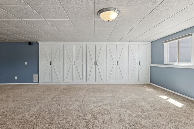 301 N Pinecrest Pl, Andover, KS 67002