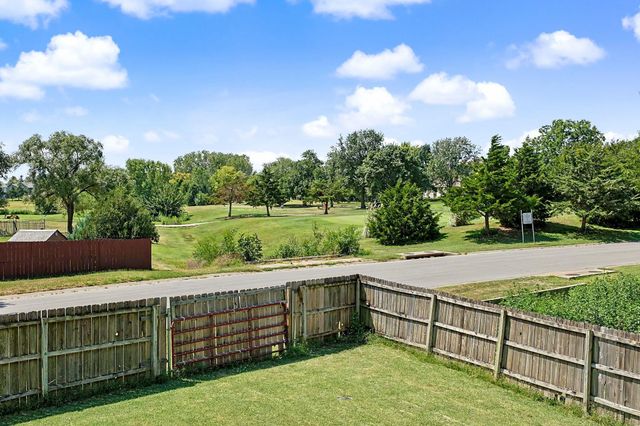 301 N Pinecrest Pl, Andover, KS 67002