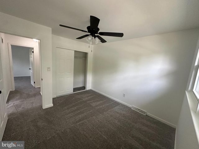 6 TRAVERTINE, Newark, DE 19702