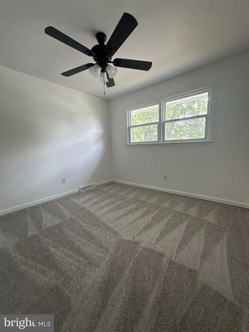 6 TRAVERTINE, Newark, DE 19702
