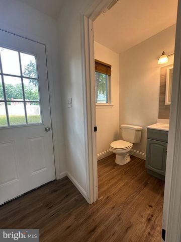 6 TRAVERTINE, Newark, DE 19702