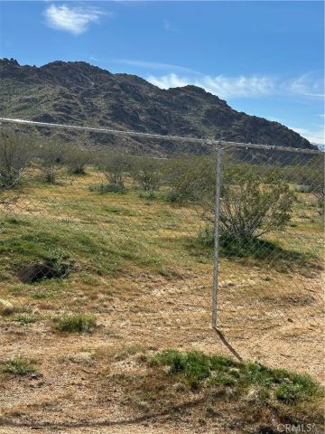 0 Chrysolite, Apple Valley, CA 92307