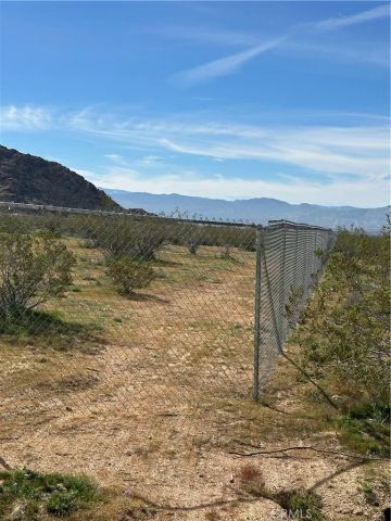 0 Chrysolite, Apple Valley, CA 92307