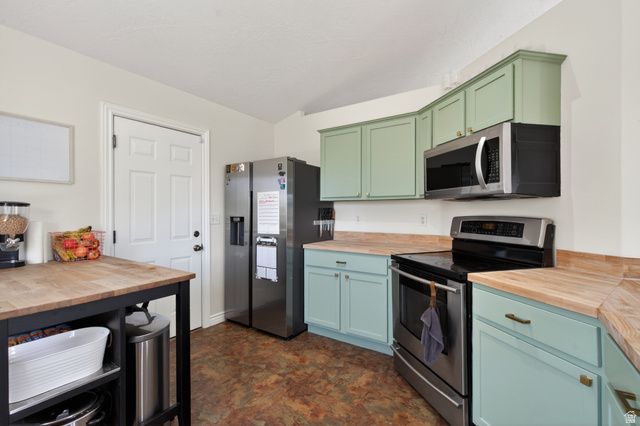 4054 S MOUNTAIN MOON DR, Saratoga Springs, UT 84045
