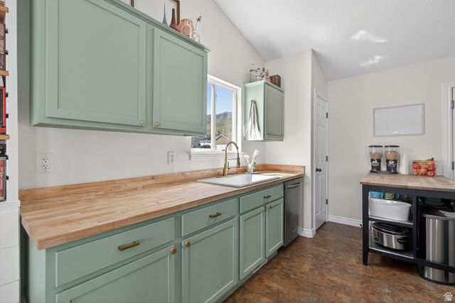 4054 S MOUNTAIN MOON DR, Saratoga Springs, UT 84045