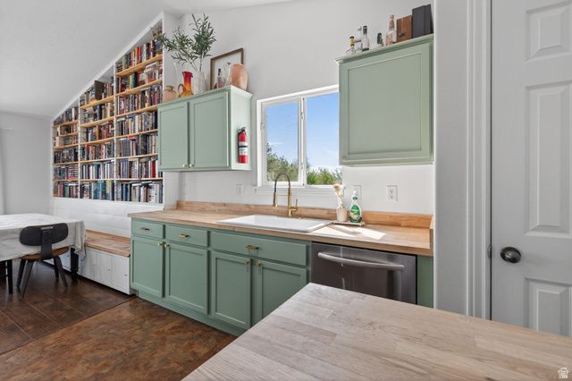 4054 S MOUNTAIN MOON DR, Saratoga Springs, UT 84045