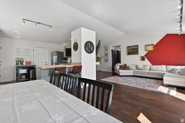 4054 S MOUNTAIN MOON DR, Saratoga Springs, UT 84045